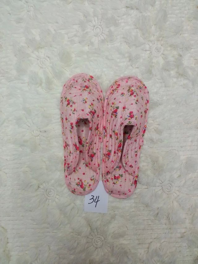 Cotton Garden Quilted Fabric Soft Sole Slippers Floor Shoes Home Shoes Indoor Carpet Shoes Non-Slip Thick Sole Wholesale Application Scenario