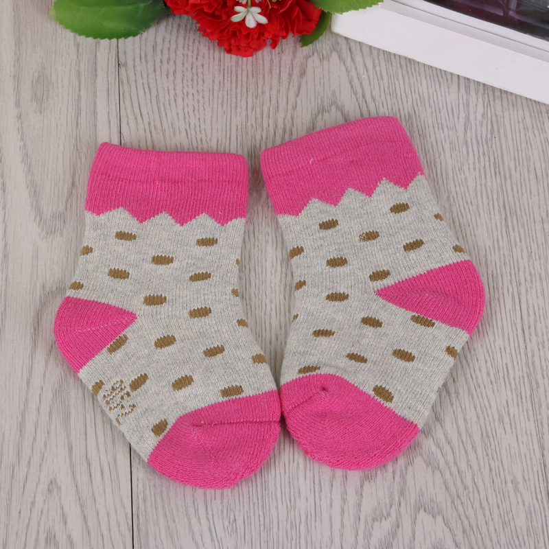 Otoño invierno calcetines de lana engrosada para hombres y mujeres niños calcetines de algodón caliente al por mayor details Picture