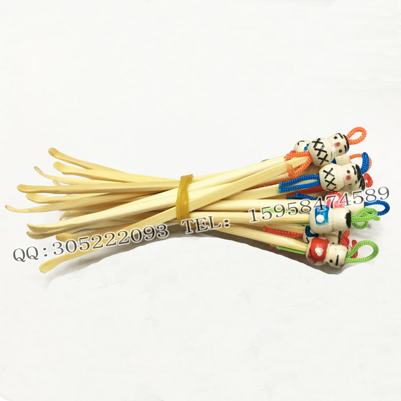 Wholesale Bamboo Ear Scoop Cute Cartoon Doll Head Earpick Portable details Picture