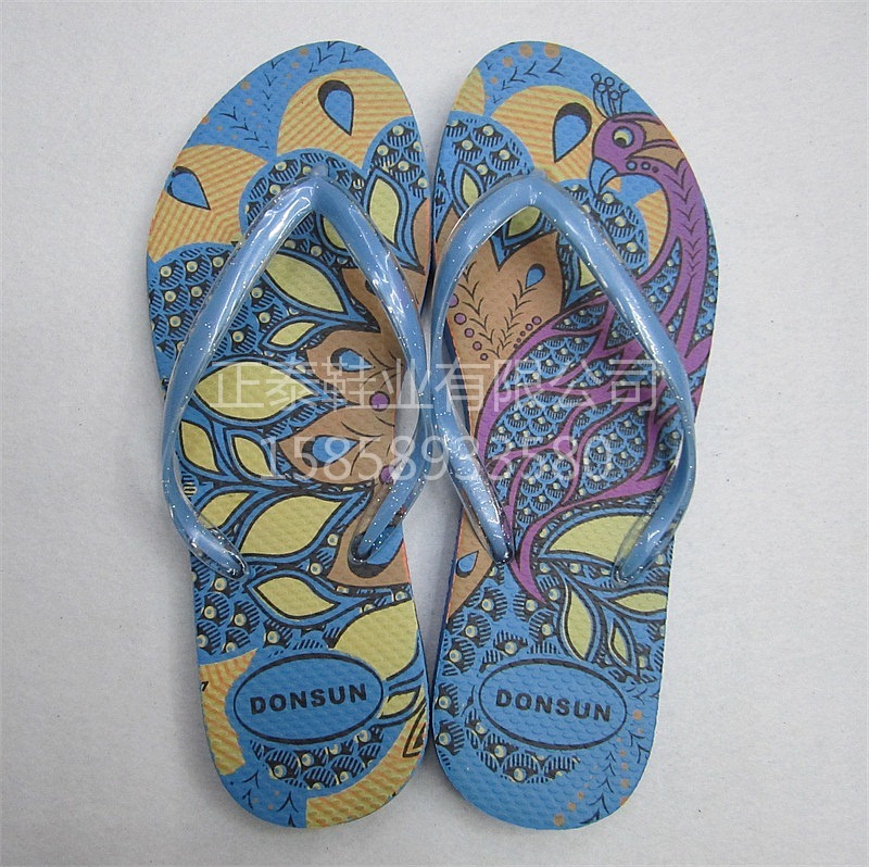 Customized EVA flip-flops for women with printed patterns from the manufacturer