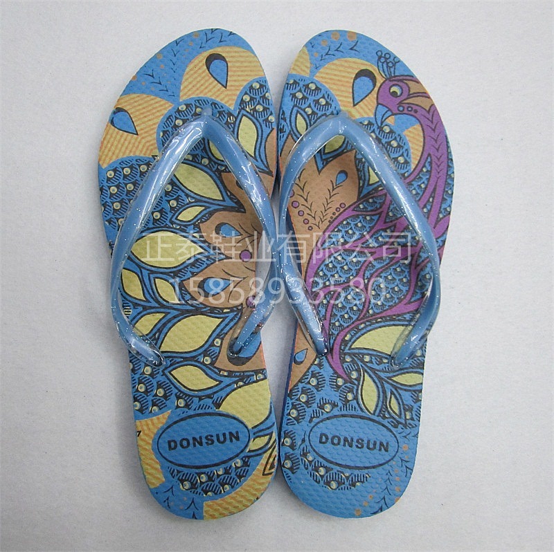 Customized EVA flip-flops for women with printed patterns from the manufacturer details Picture