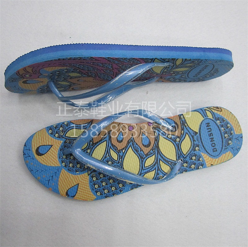 Customized EVA flip-flops for women with printed patterns from the manufacturer Specification image