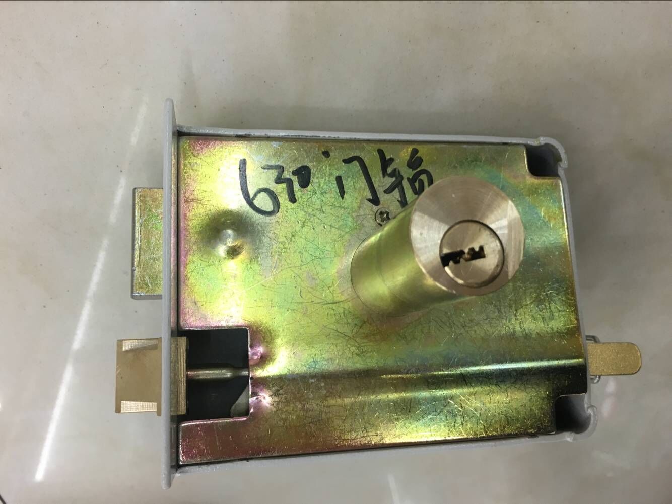 义乌好货 门锁带三把钥匙大门锁铁门锁细节图
