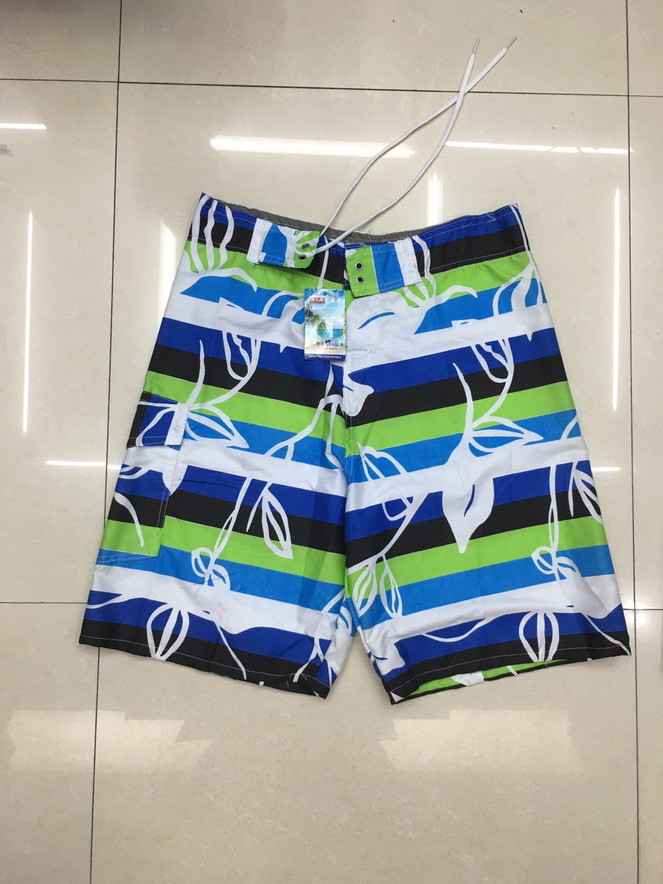 Wave Dance Flat Pocket Beach Pants Application Scenario