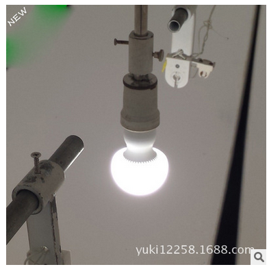 مصابيح خلاقة ذكية من طراز Blue LED ذات بلوتوث الذكي طراز 6W Specification image