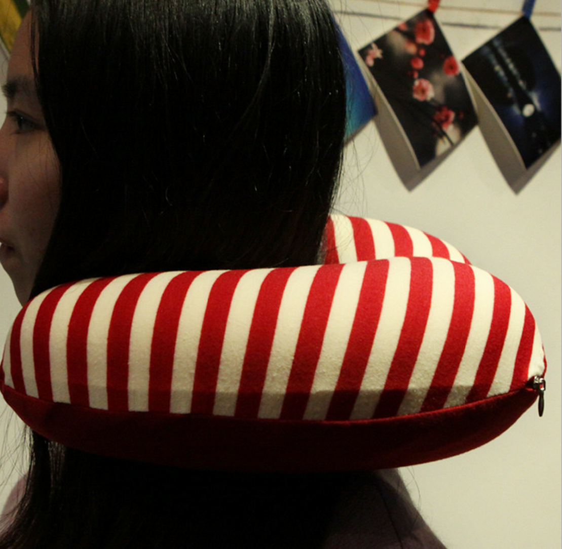 Health care cervical pillow Airplane travel pillow striped heart car U-shaped pillow memory cotton neck pillow Application Scenario