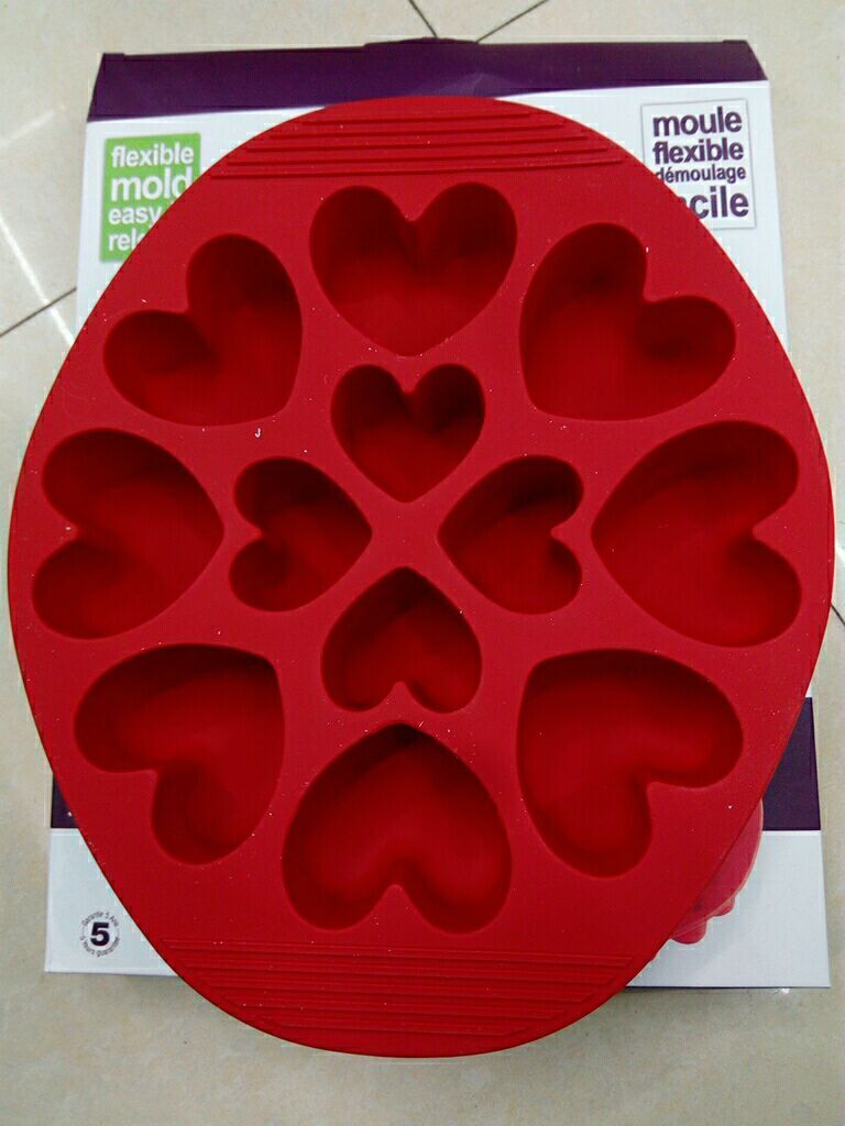 Creative wholesale supply baking mold flower chocolate mold silicone cake mold 4 love hand soap mold ice lattice mold