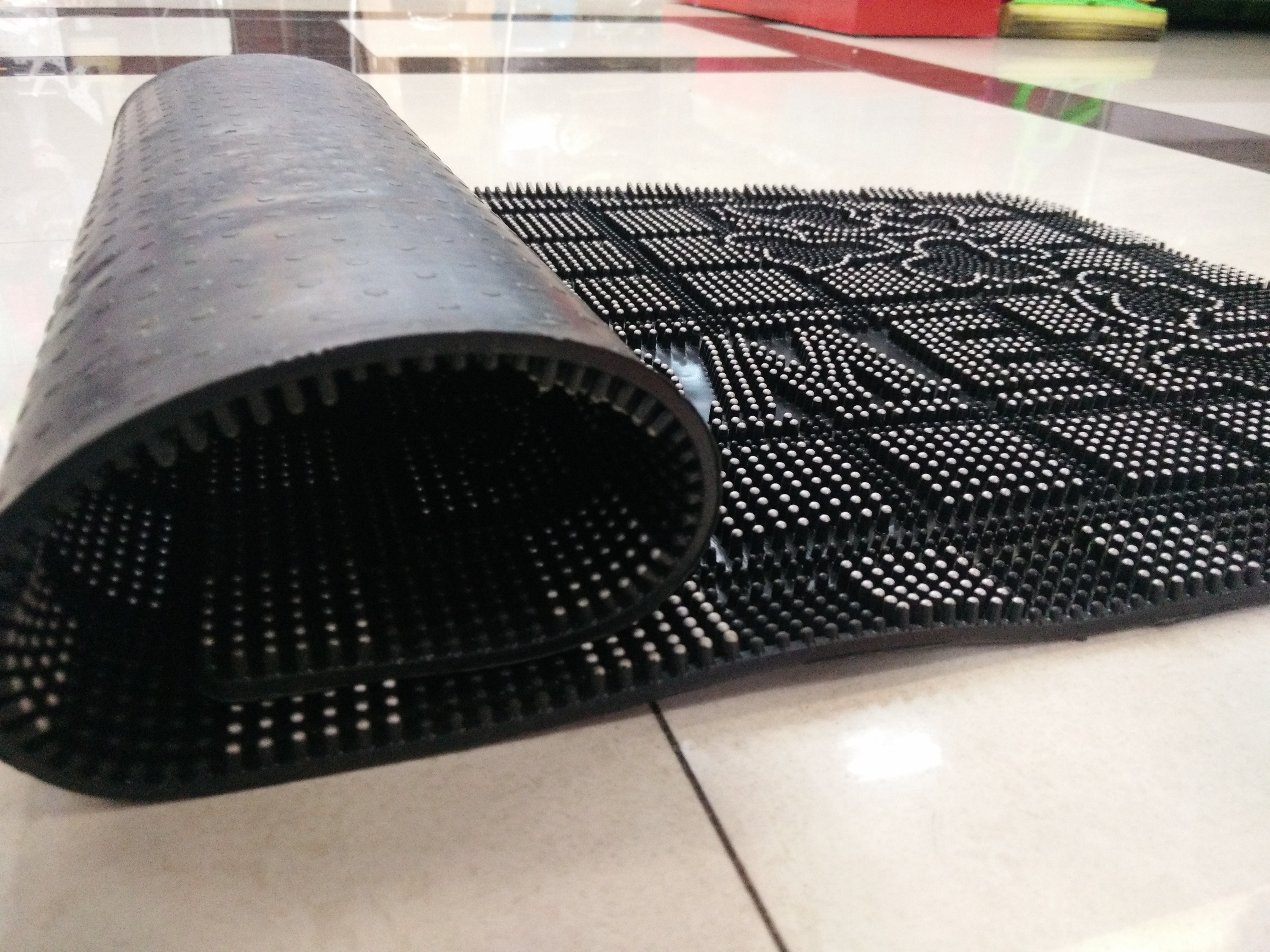 European Semi-Round Rubber And Plastic Door Mat High-End Atmospheric Door Mat details Picture
