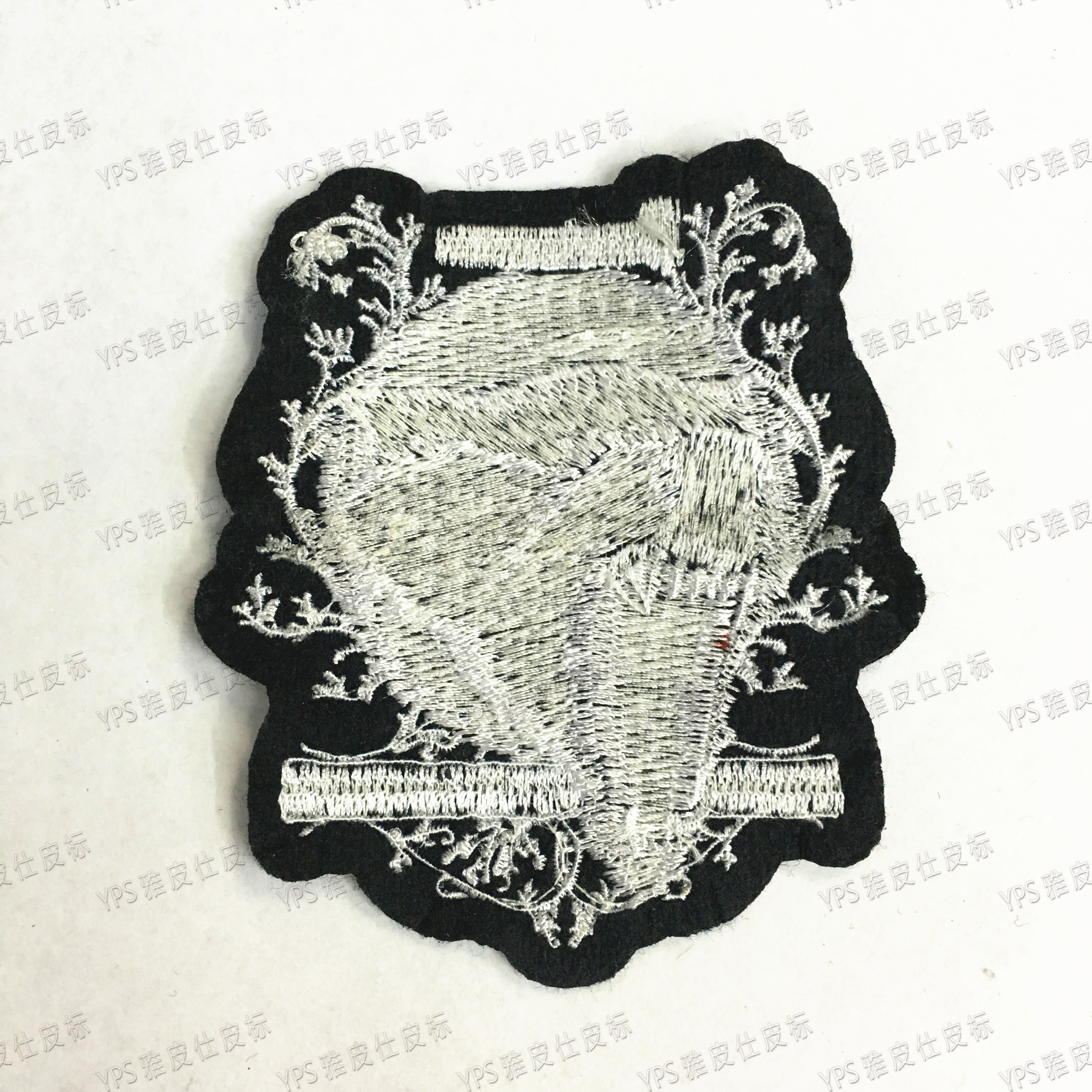 New Lion Head Embroidery Color Woven Mark Colorful Color Styles Many Manufacturers Direct To Sample Custom details Picture