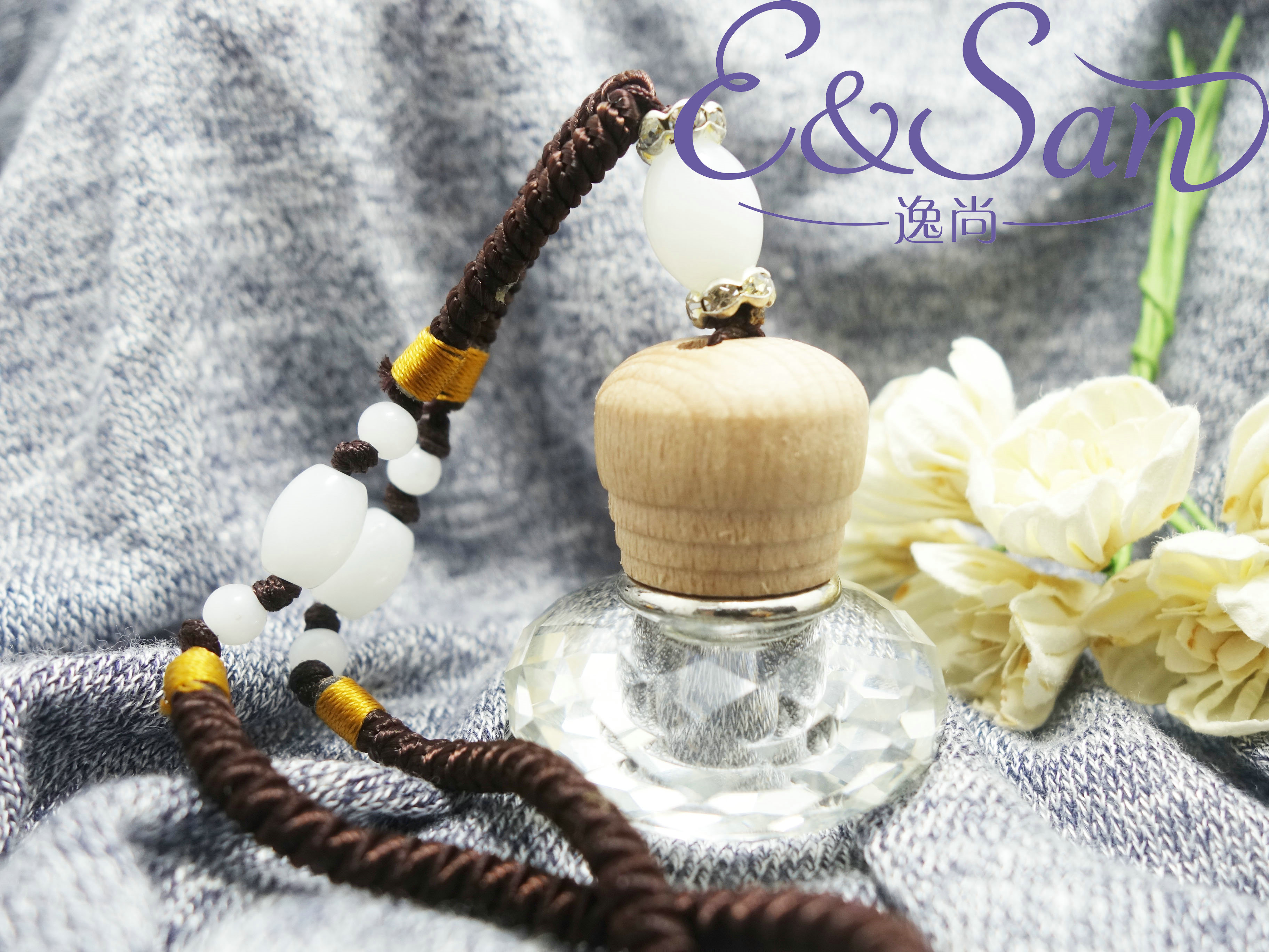 批发FMG022-4ML扁圆形高档水晶汽车挂件香水玻璃空瓶