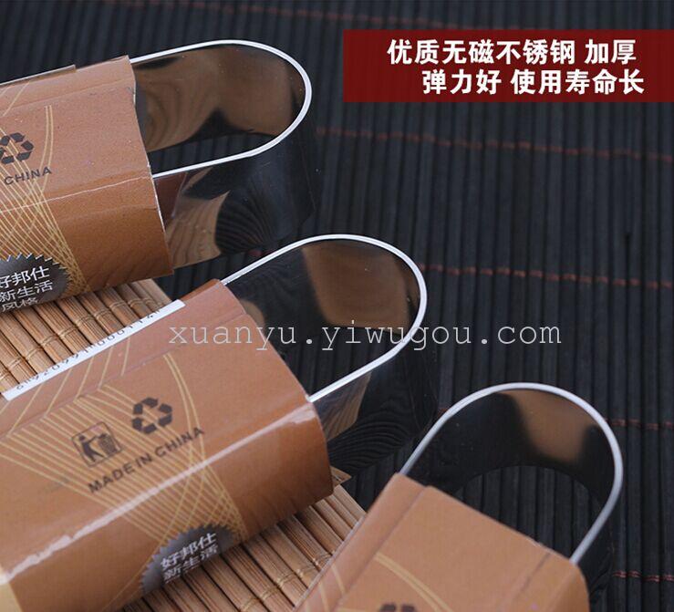 Iron Grill Tongs Bread Tongs Kitchen Cutlery Bread Cake Roast Steak Stainless Steel Food Tongs Application Scenario