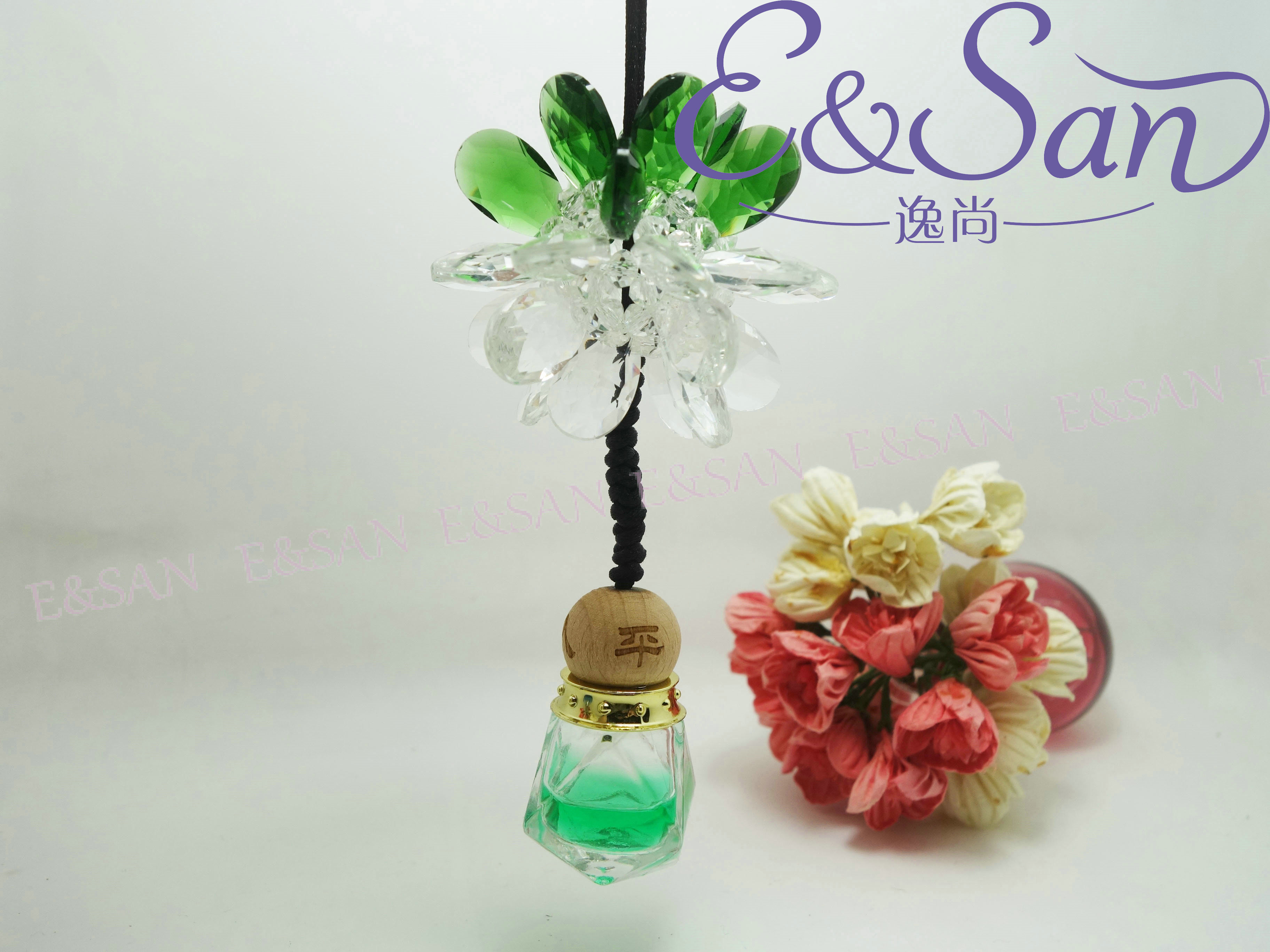 批发FMSJ796-8ML高档水晶汽车挂件香水玻璃空瓶产品图