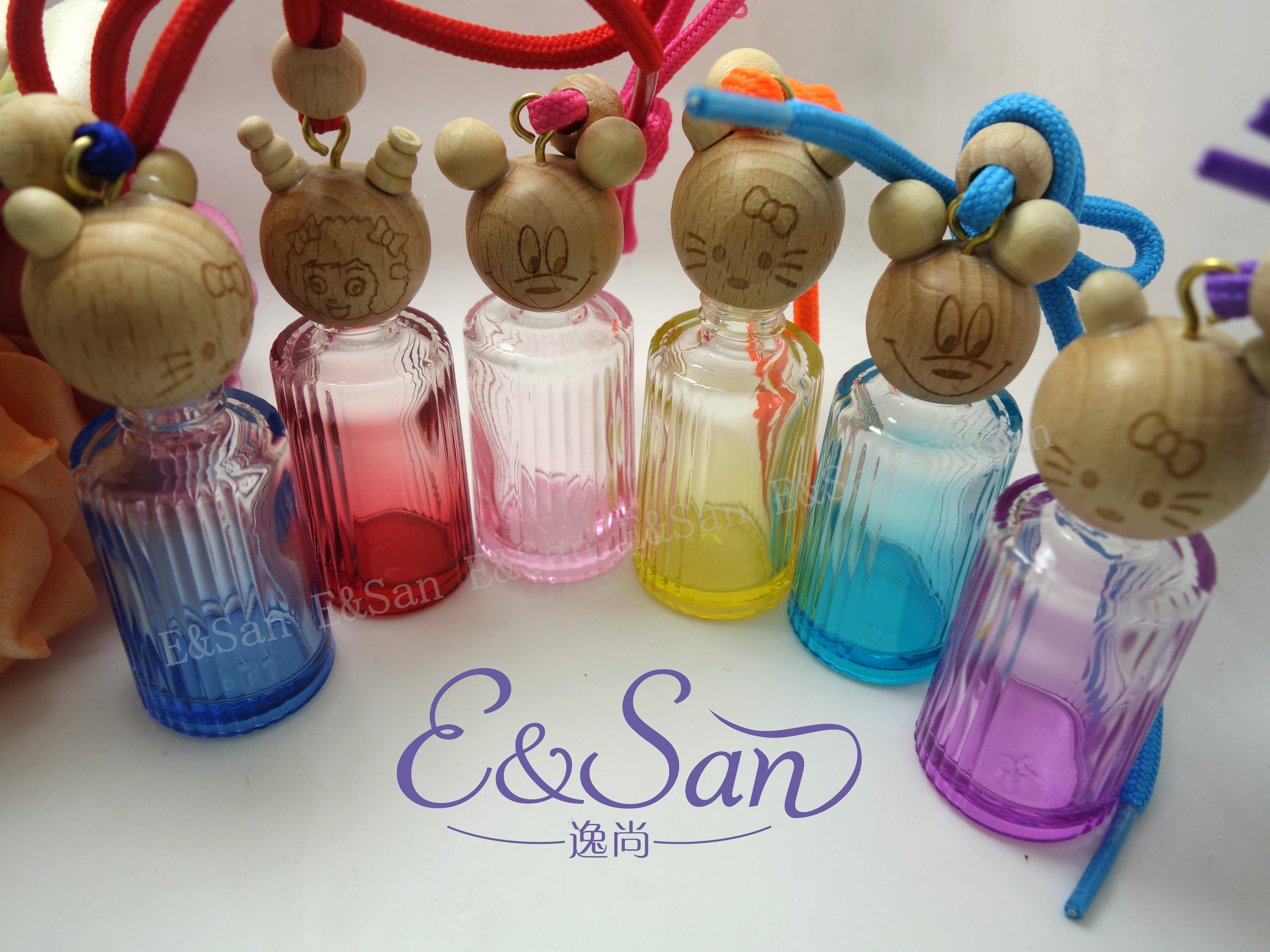 MK37-15ML卡通汽车内饰装饰用品玻璃香水挂件挂饰产品图