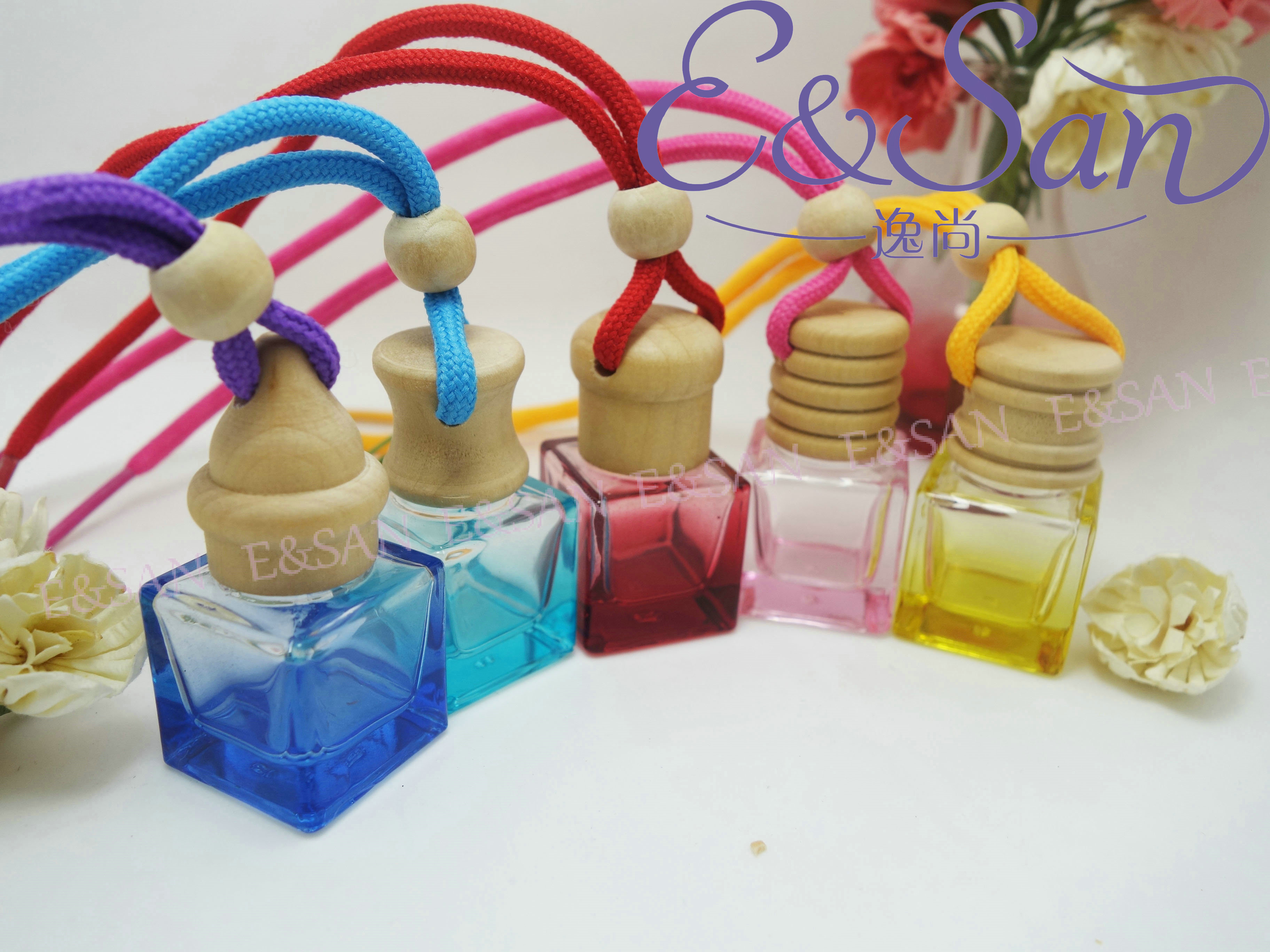 批发FM21-6ML彩色喷色汽车挂件香水玻璃瓶