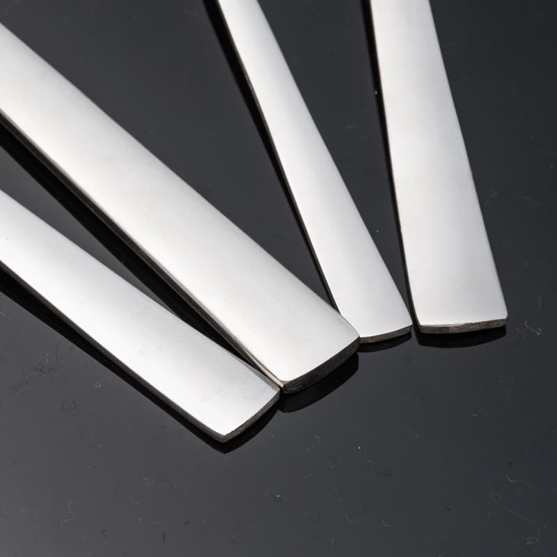 High-end stainless steel gold-plated thickened steak Western cuisine knife, fork and spoon set, three-piece set, four-piece set, gift with craftsmanship engraving Specification image