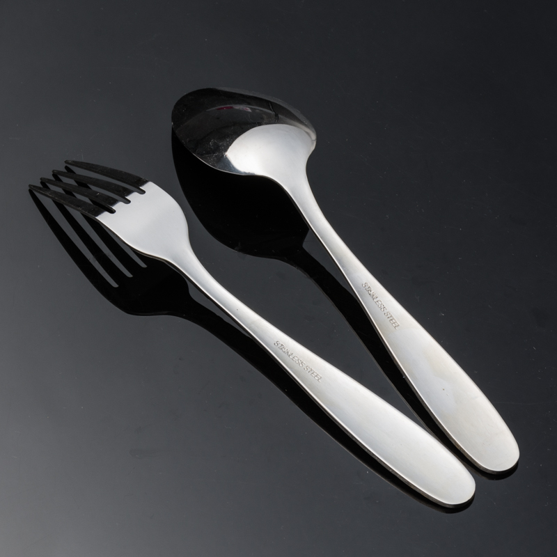 High-end stainless steel thickened steak Western-style knife, fork and spoon set gift home Application Scenario