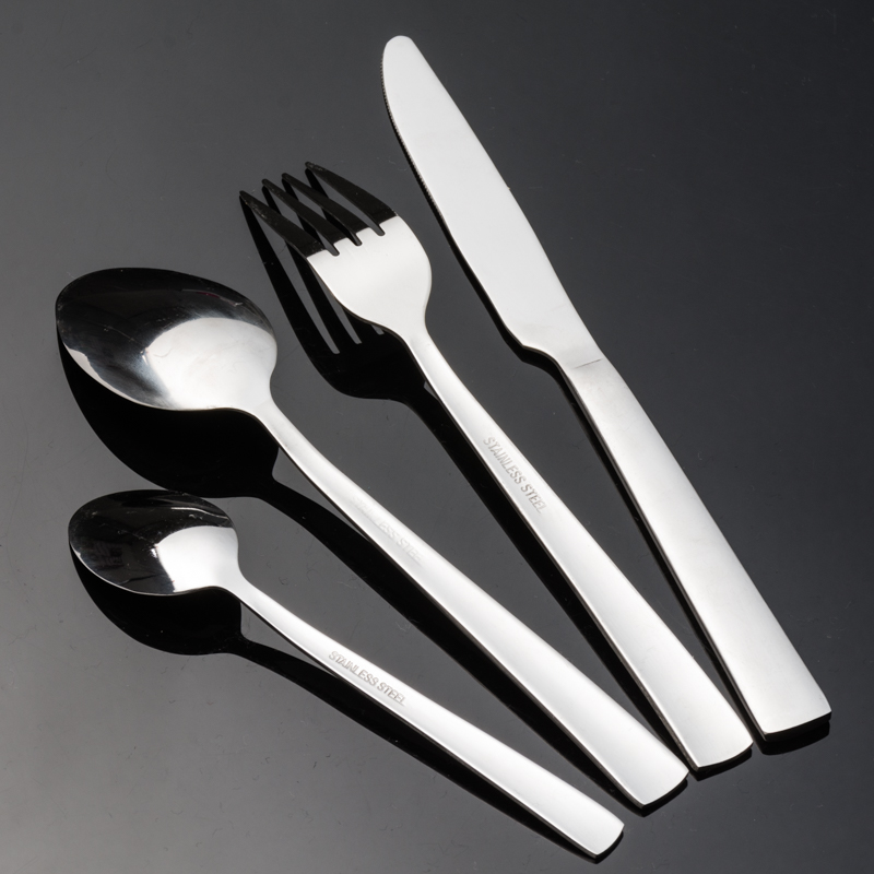 High-end stainless steel gold-plated thickened steak Western cuisine knife, fork and spoon set, three-piece set, four-piece set, gift with craftsmanship engraving details Picture