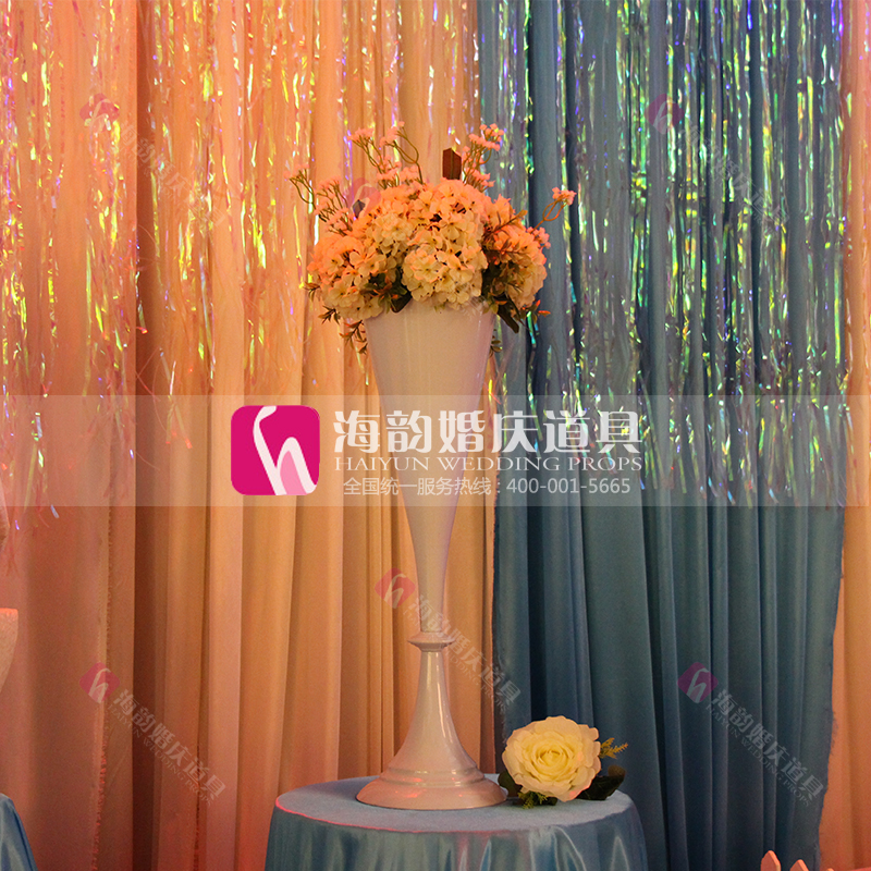 Yiwu Haohuo Haiyun Wedding Products Co., Ltd. offers wedding decoration items, ironwork trumpets and vases Application Scenario