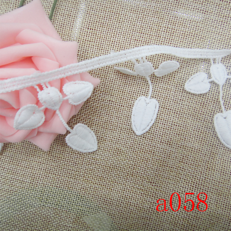 Lace, barcode, milk thread, water-soluble embroidered lace, clothing accessory lace Application Scenario