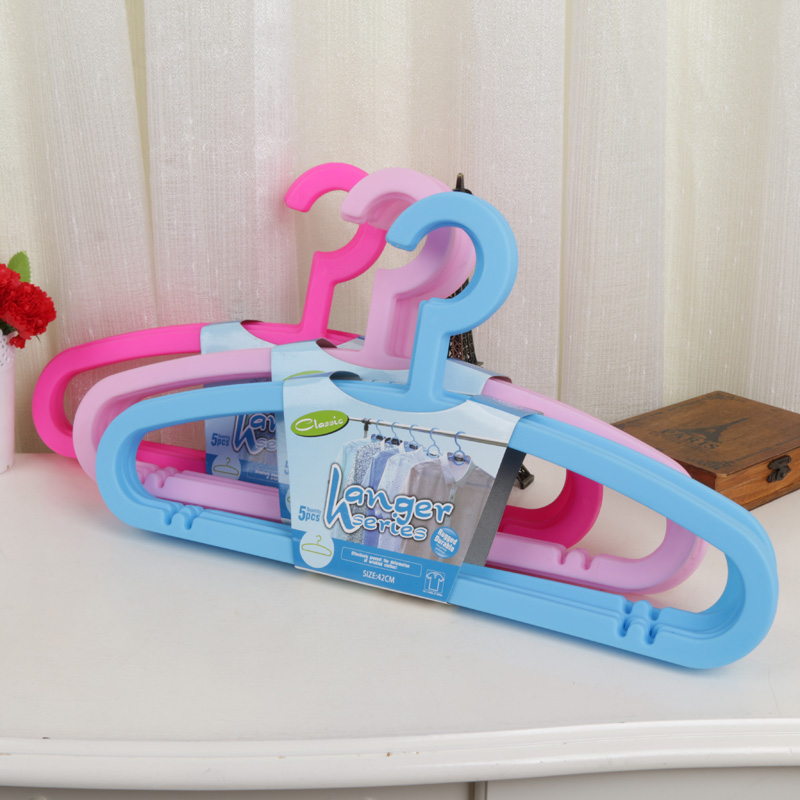 Yi Wu Hao household plastic hangers long round shoulder simple version