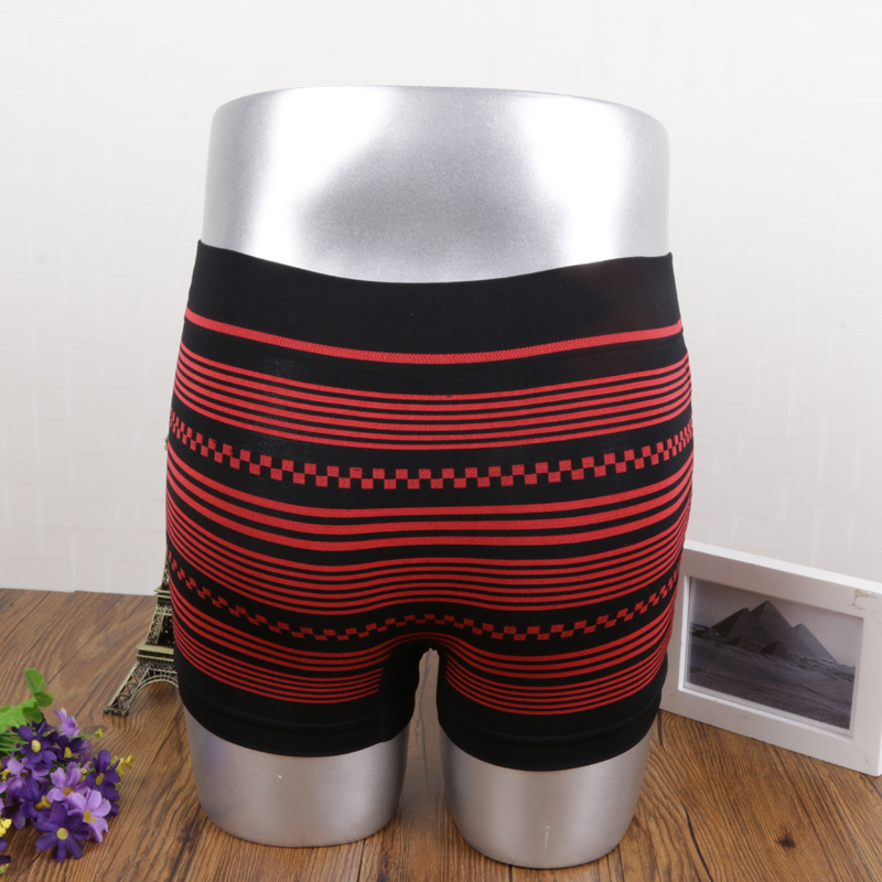 Feihua Men Striped Polyester Cotton Seamless Jacquard Underwear Boxers Manufacturers Direct Sales Application Scenario