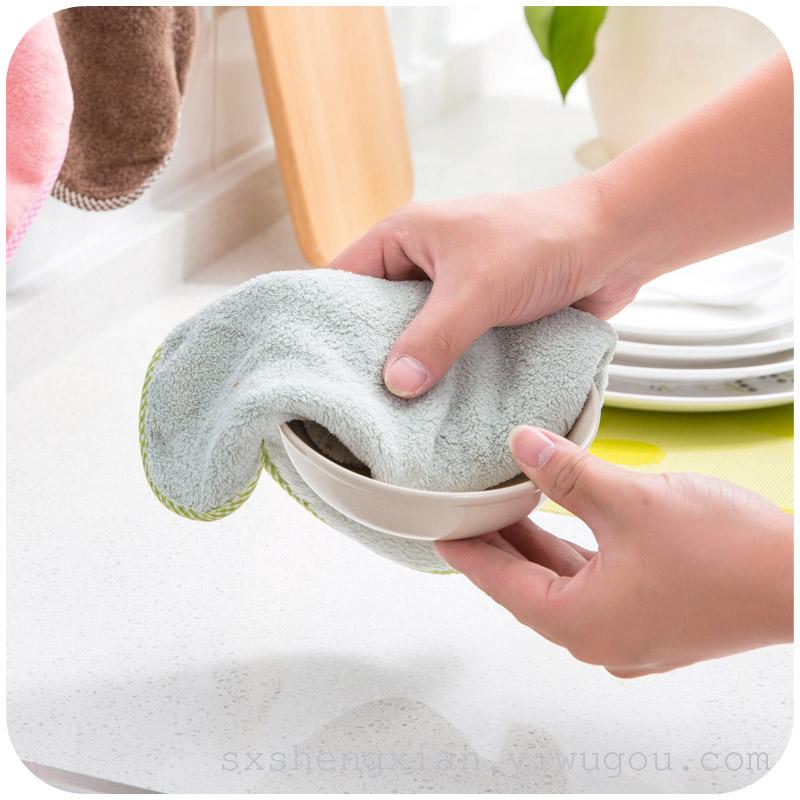 Lovely cartoon rabbit head coral velvet wipe towel water does not drop wool do not touch oil dishcloth dishcloth Application Scenario