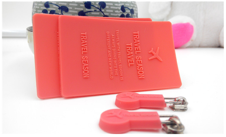 PVC软胶拉链头新款旅行包收纳箱拉链头环保滴塑标橡胶标