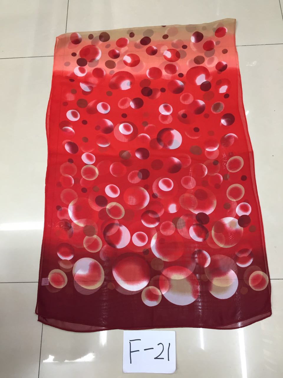 Red Blue Flower Chiffon Long Scarf Application Scenario