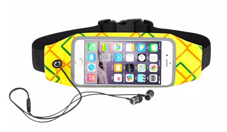 New World Cup patterned waist bags in stock for wholesale, touch screen waterproof single-shoulder bags, large-capacity mobile phone sports bags Application Scenario