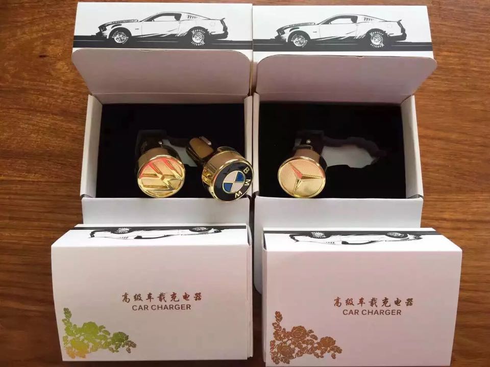 新款车载充电器24K金车标车充 双USB 爆款