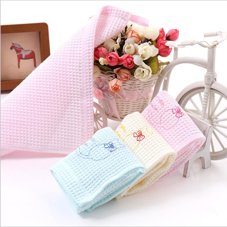 Yiwu Good goods Fusweet - cotton Waffle square Baby baby face towel comfortable and soft