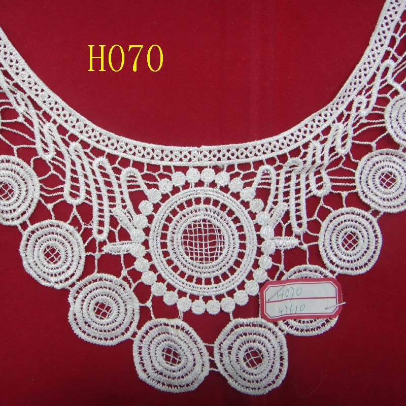 Neckline embroidery, lace, corsage and lace accessories Specification image