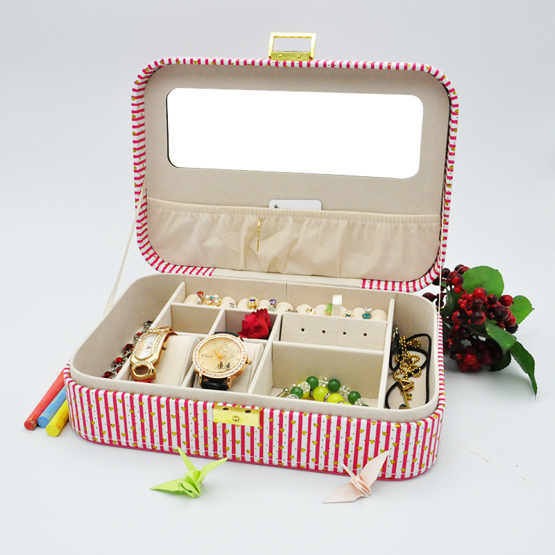 Chestnut pattern double-layer jewelry storage box, high-end gift box, Korean jewelry box and jewelry box Application Scenario