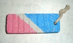 长方形波浪纹磨脚石（染三色）磨脚皮去脚皮去死皮脚工具搓脚板