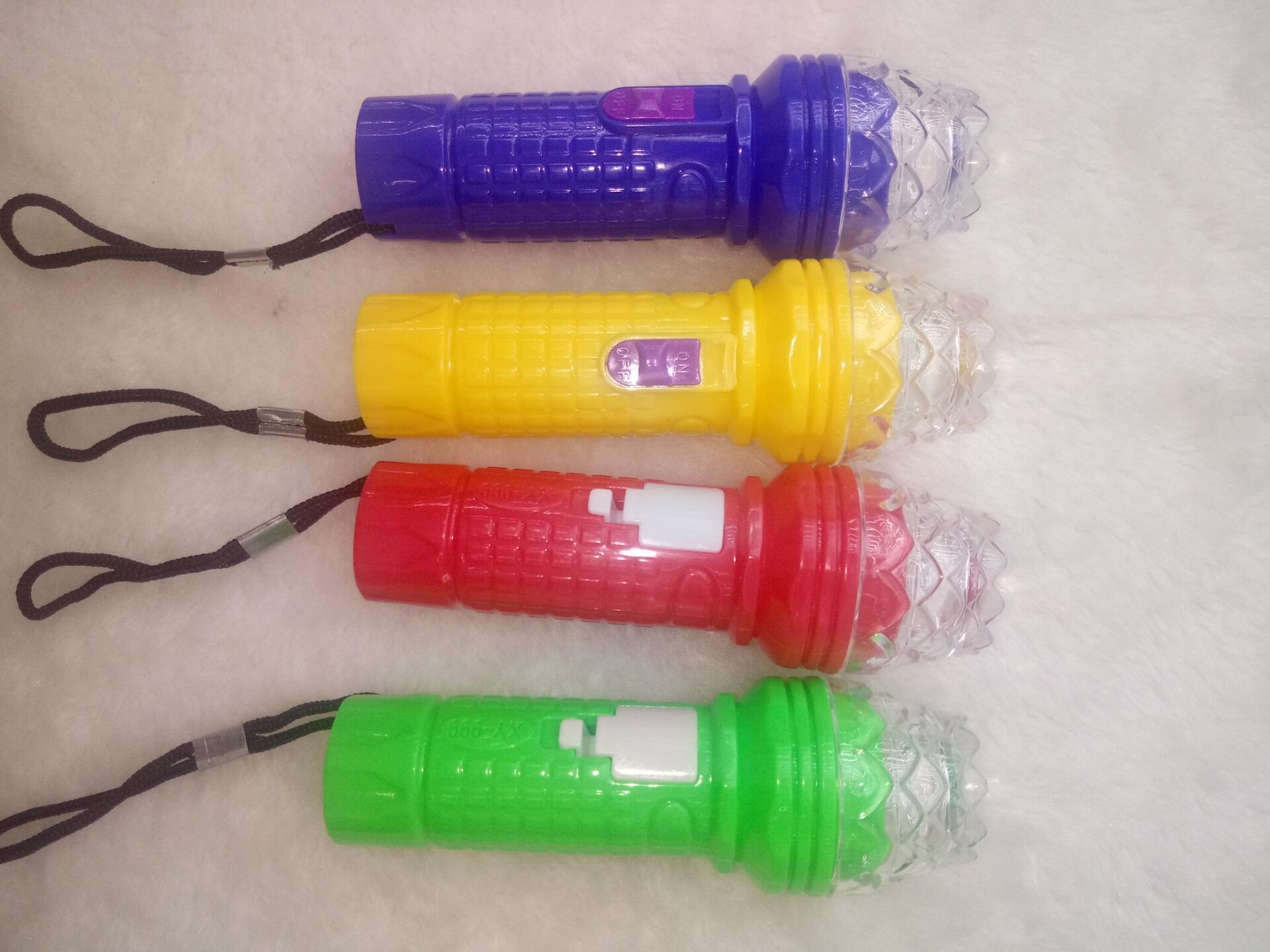 LED塑料挂绳手电筒 匙扣带夹子小手电筒细节图