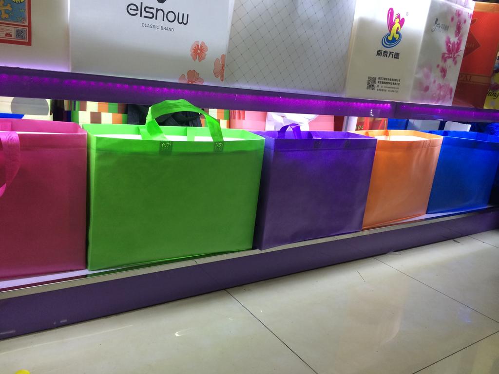 Non-woven fabric handbags in stock details Picture