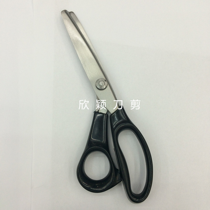 Fabric Scissors With Triangular Teeth Wavy Pattern Scissors Fabric Scissors Scissors details Picture
