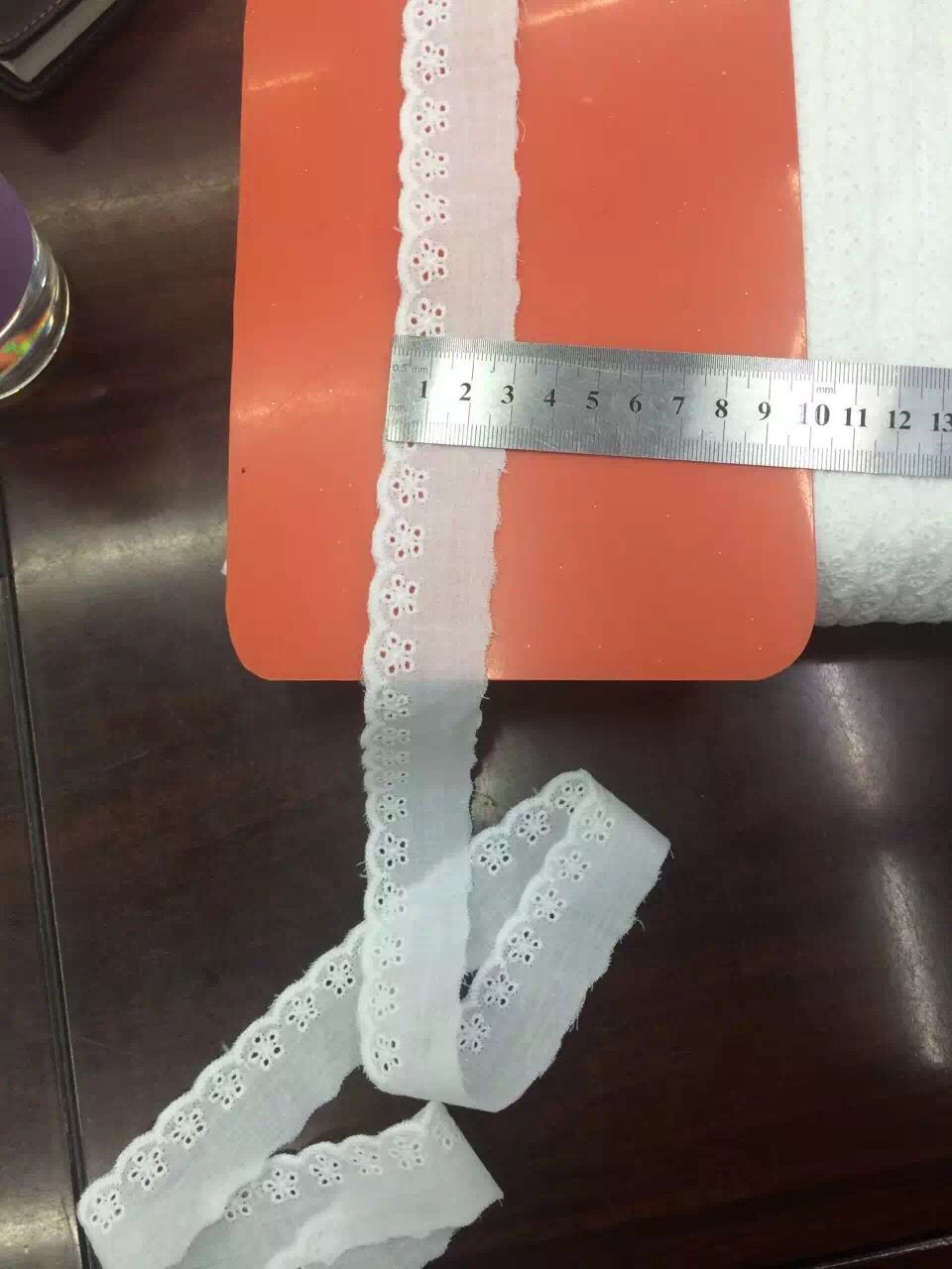 In stock: lace, water-soluble lace, mesh fabric, lace, cotton fabric, cotton thread, lace, TC mesh fabric, embroidered lace, clothing accessories Application Scenario