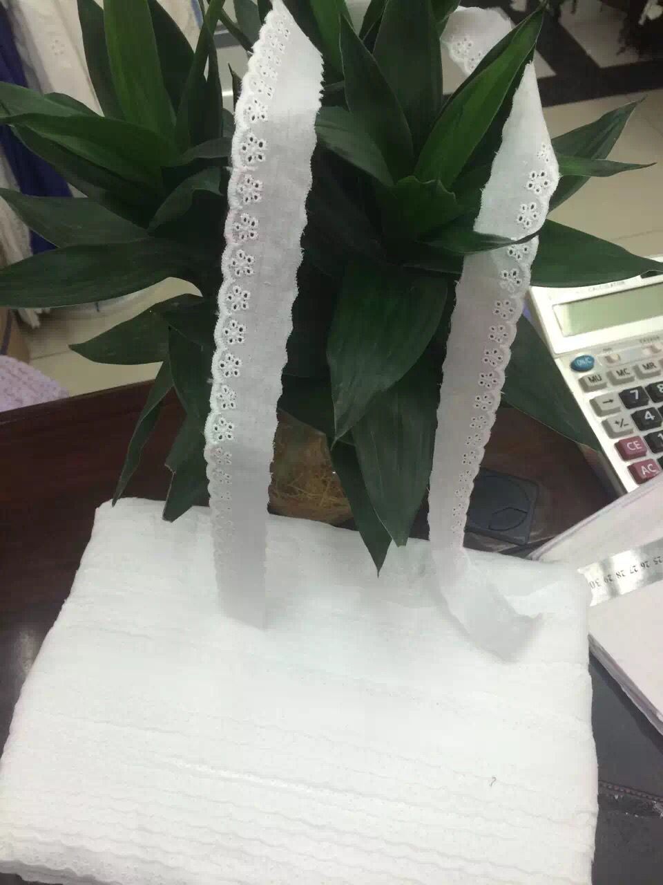 In stock: lace, water-soluble lace, mesh fabric, lace, cotton fabric, cotton thread, lace, TC mesh fabric, embroidered lace, clothing accessories