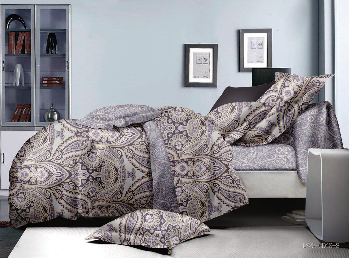 Coral Velvet Four-Piece Sheet And Duvet Set Bedding Application Scenario