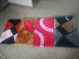 Silk and patterned carpet products easy to clean products unique size complete