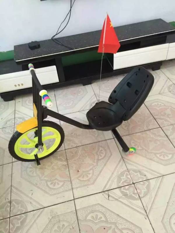 漂移脚踏车 跑步机 卡丁车 滑板车 双翼踏板车细节图