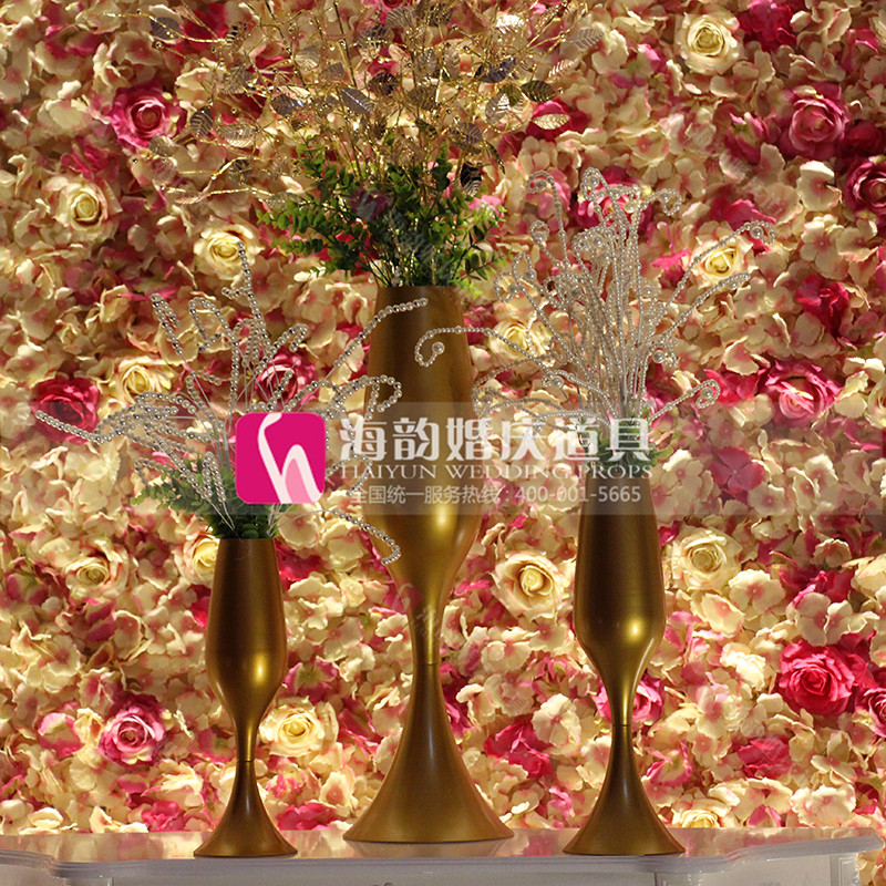A set of 3-piece iron art vases for the welcoming area stage decoration of Haiyun wedding props Application Scenario
