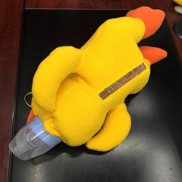 宝宝奶瓶保温套毛绒小黄鸭卡通动物保暖套防摔防爆保护袋通用细节图