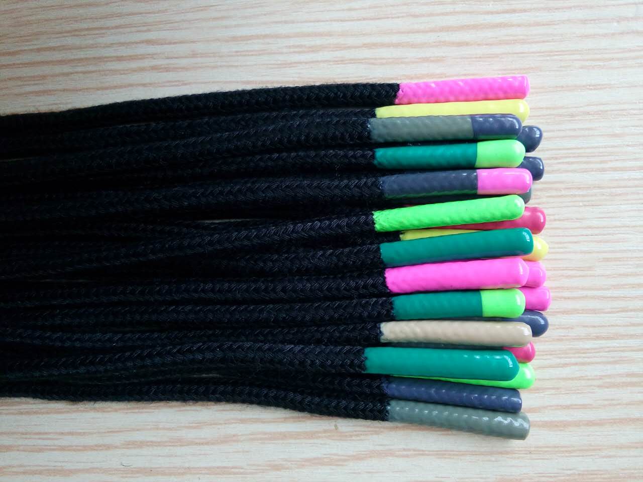 Silicone rubber hair tie, eco-friendly pants and hat tie, rubber drip tip, clothing accessories and accessories details Picture