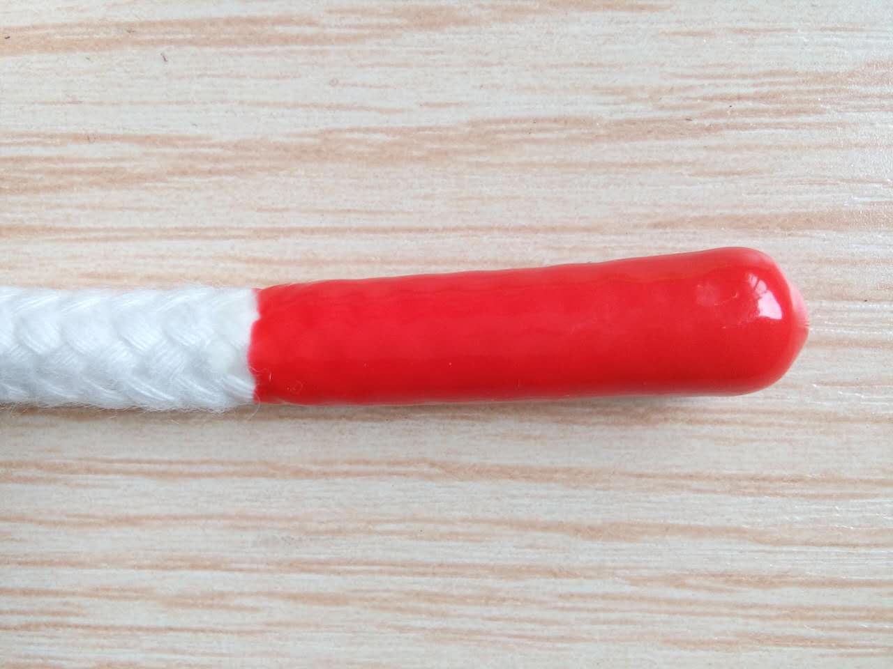 Silicone rubber hair tie, eco-friendly pants and hat tie, rubber drip tip, clothing accessories and accessories Application Scenario