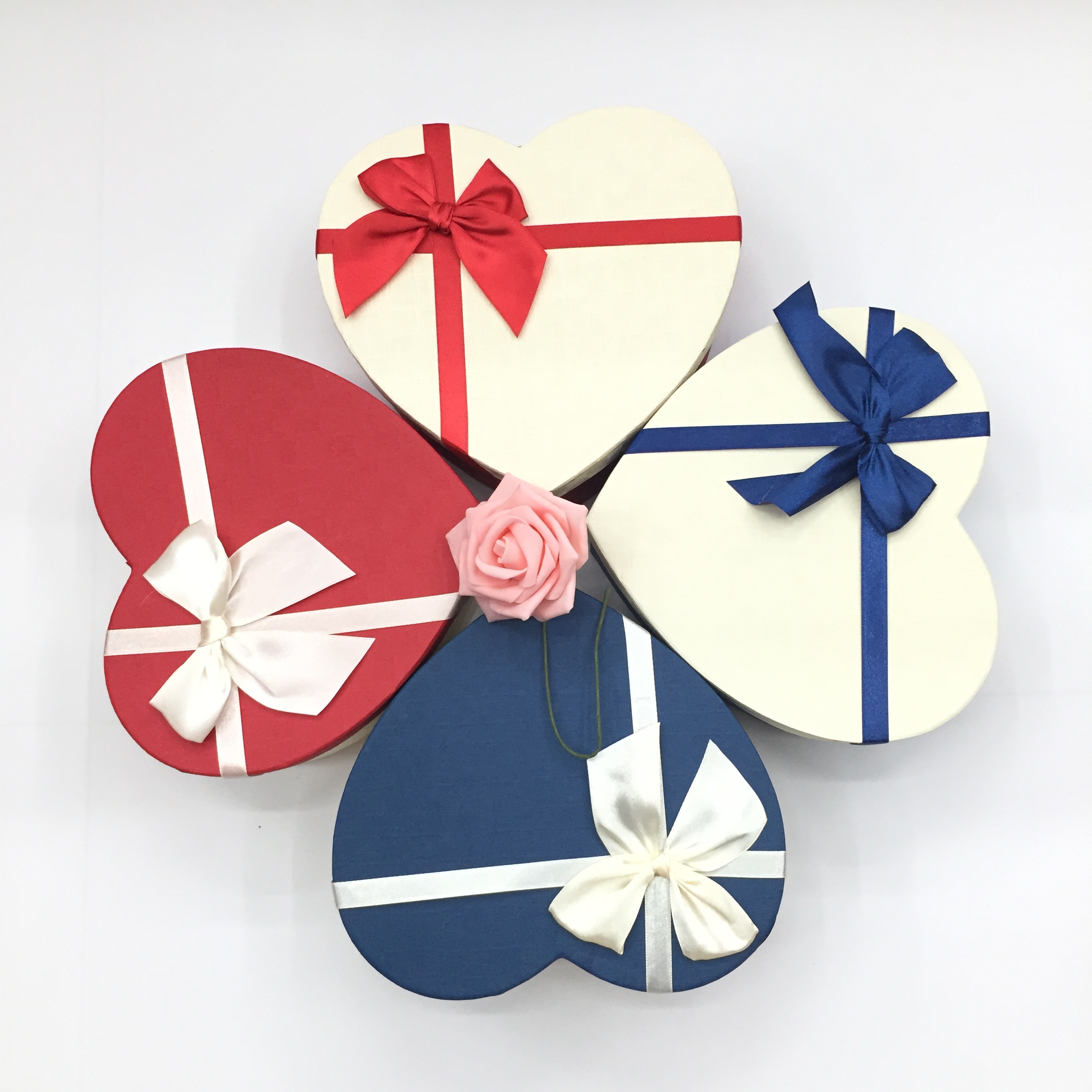 桃心礼品盒 特种纸礼品盒三件套 蝴蝶结礼物盒 红蓝两色