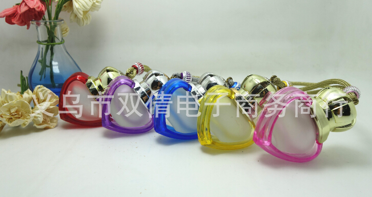 批发FMS013-6ML海洋之心精品汽车挂件香水玻璃蒙砂瓶产品图