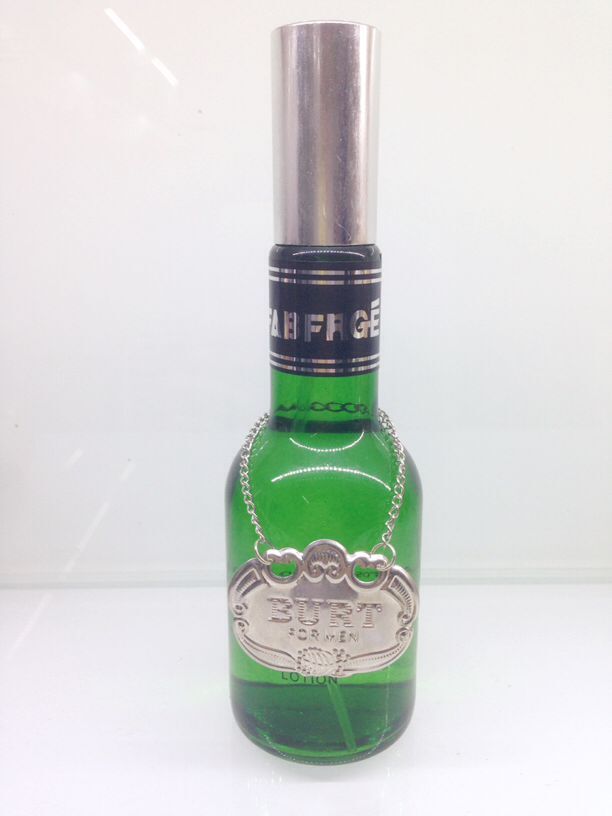 2016BURT Green Beer Bottle Perfume Application Scenario