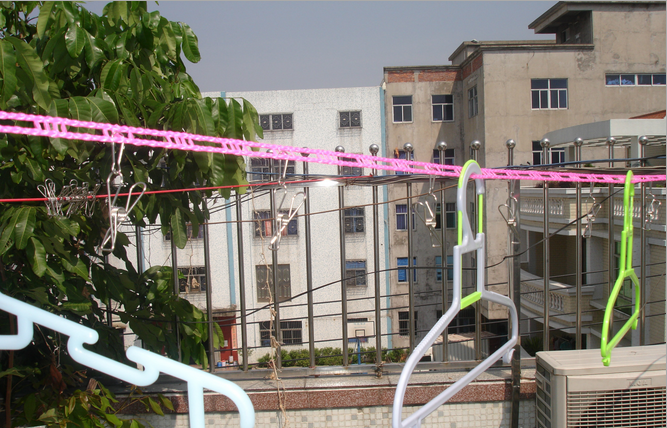 Specializing in the production of 5-meter windproof clotheslines for both domestic and foreign trade, as well as special clotheslines for balconies and outdoors Application Scenario